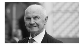 Volkswagen Group’s Piech Dies at 82