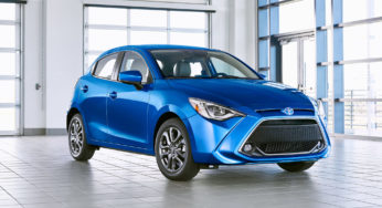 2020 TOYOTA YARIS HATCHBACK XLE