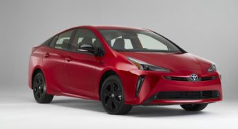 Toyota Unveils 20th Anniversary Edition Prius