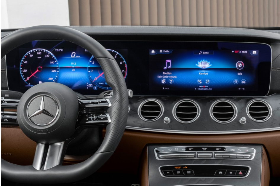 Mercedes Introduces Newest Generation MBUX