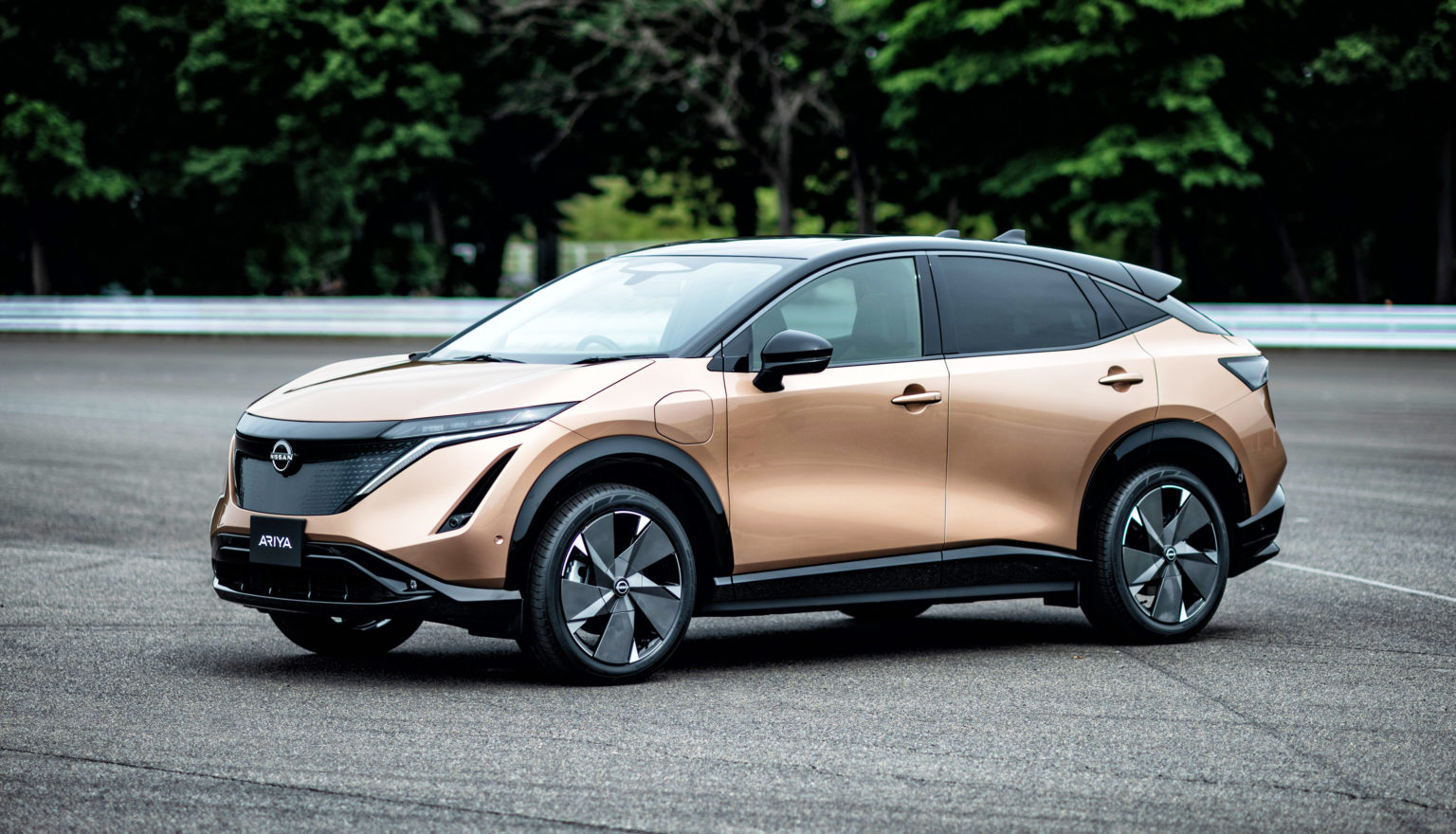 NEW NISSAN ARIYA CUV ELECTRIFIES THE SEGMEN Napleton News