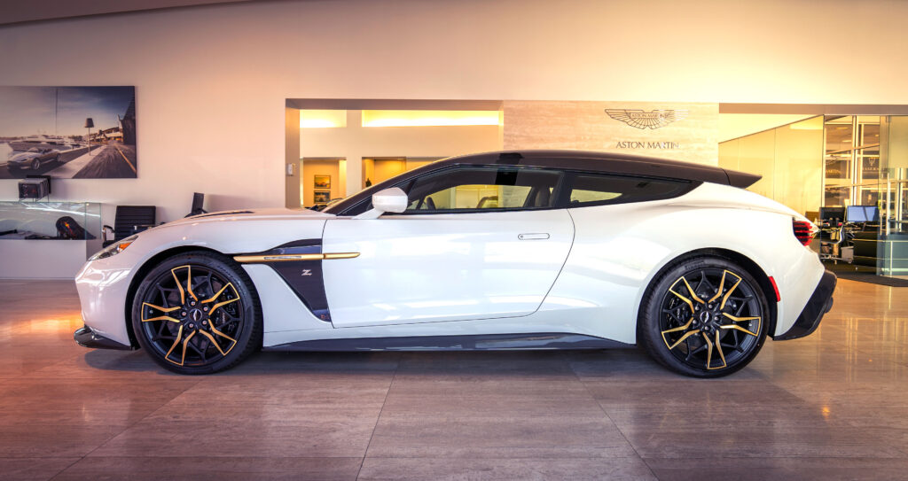 aston martin zagato  side view