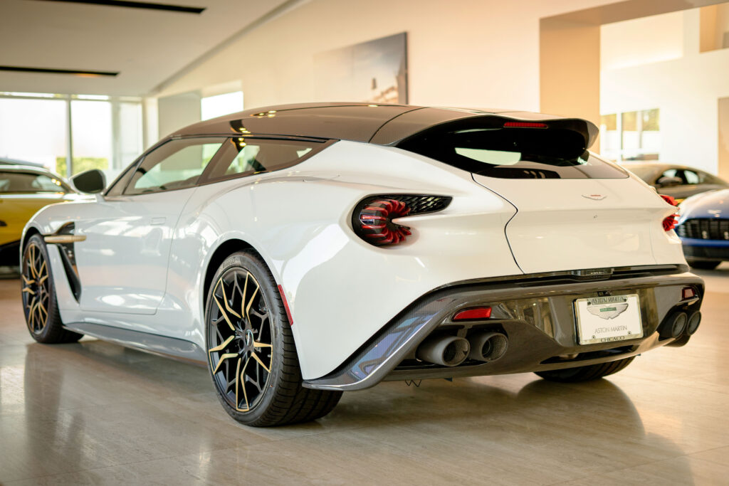aston martin zagato shooting brake 3_4