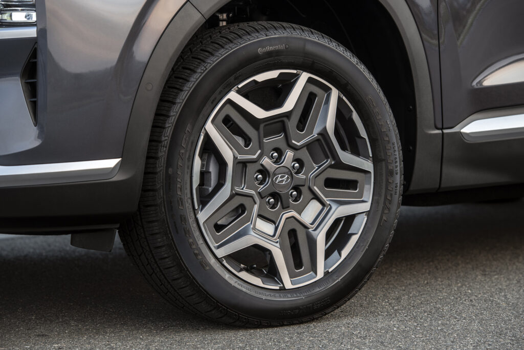 Hyundai Santa Fe Wheel
