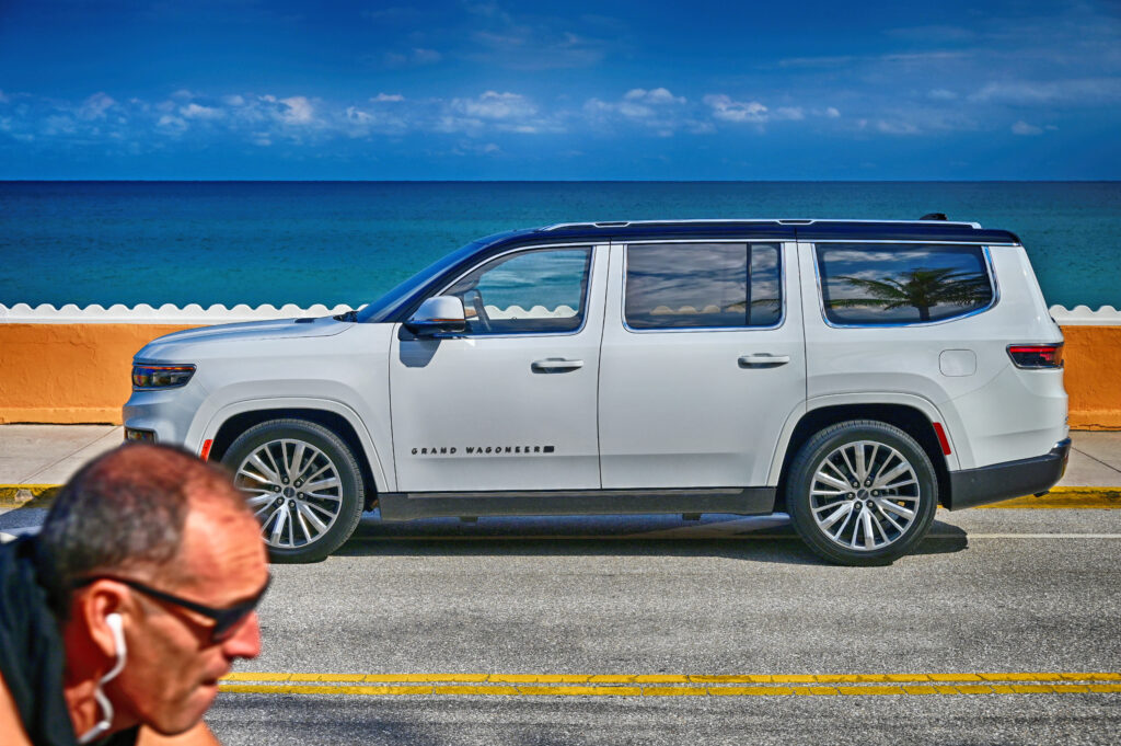 Whats that new big Jeep? The Wagoneer