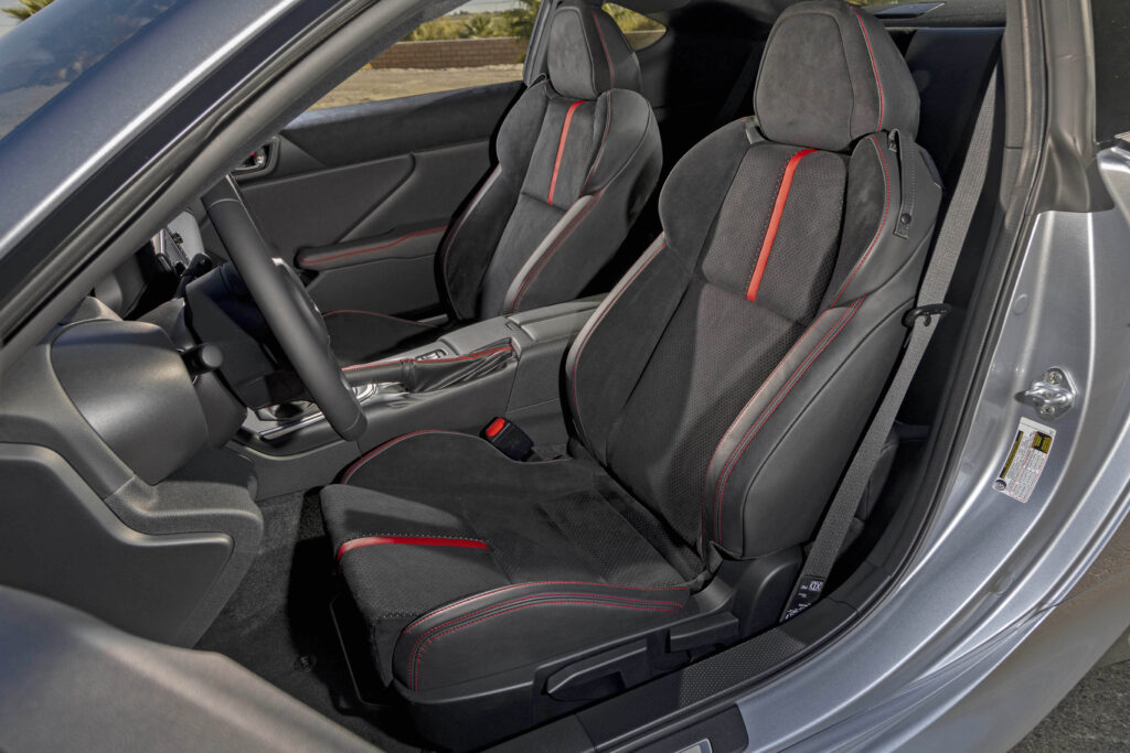 Subaru BRZ seats