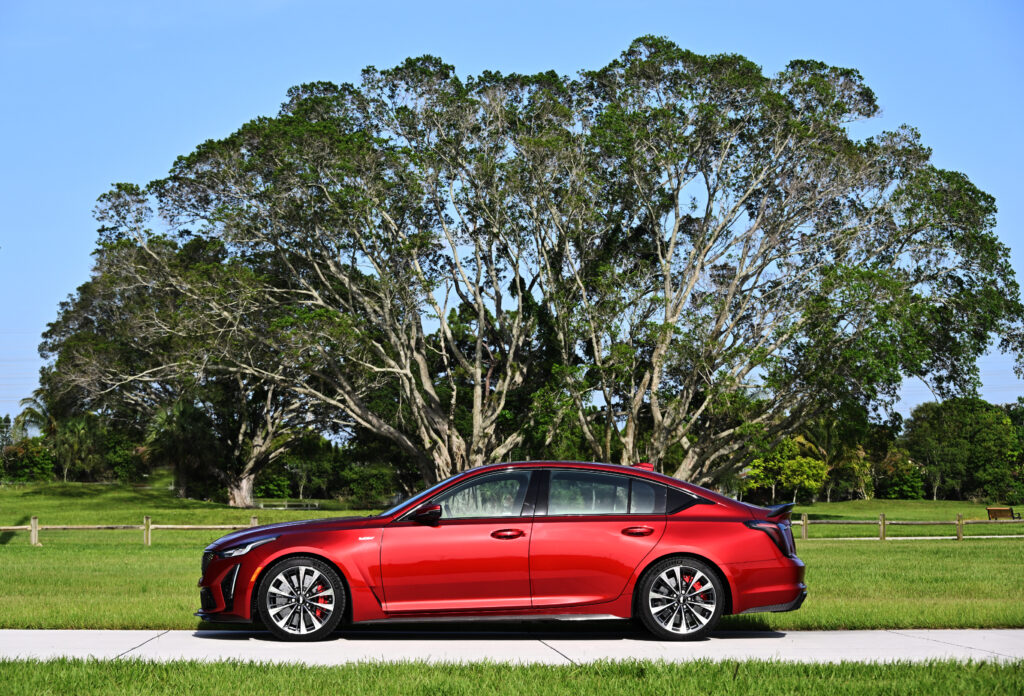 Cadillac CT5-V