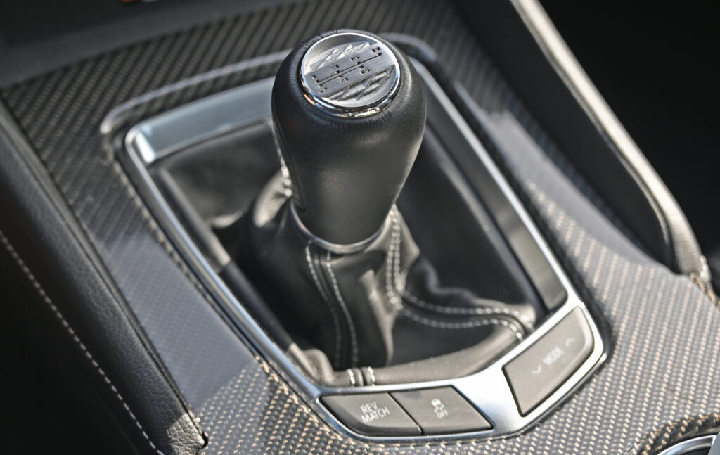 Stick shift Cadillac CT5 6 Speed Manual
