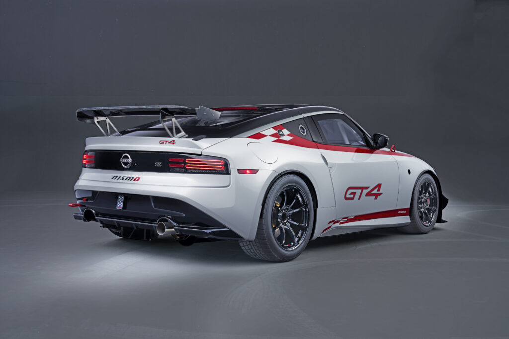 Nissan Z GT4 Pictures