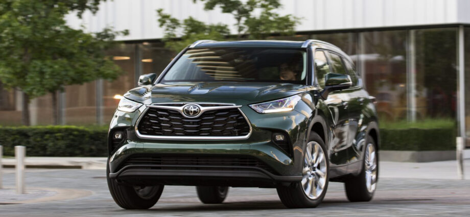 Toyota turning in lot