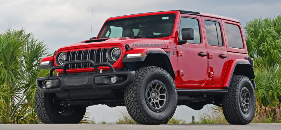 Jeep Pubicon hero