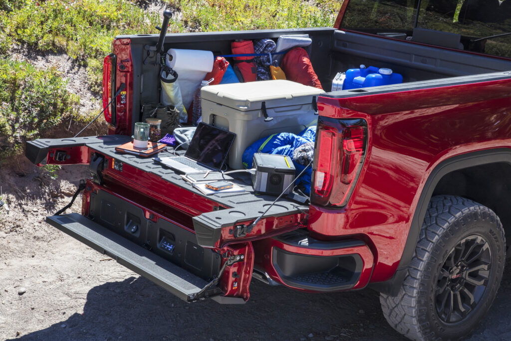 Multipro tailgate