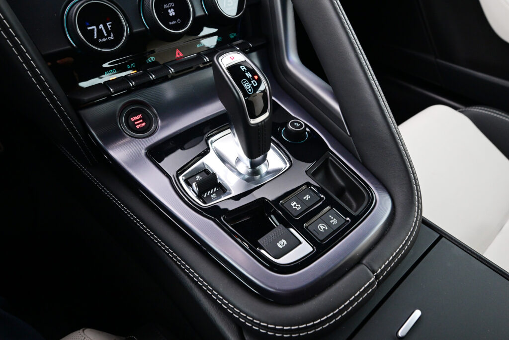 Jaguar gear selector