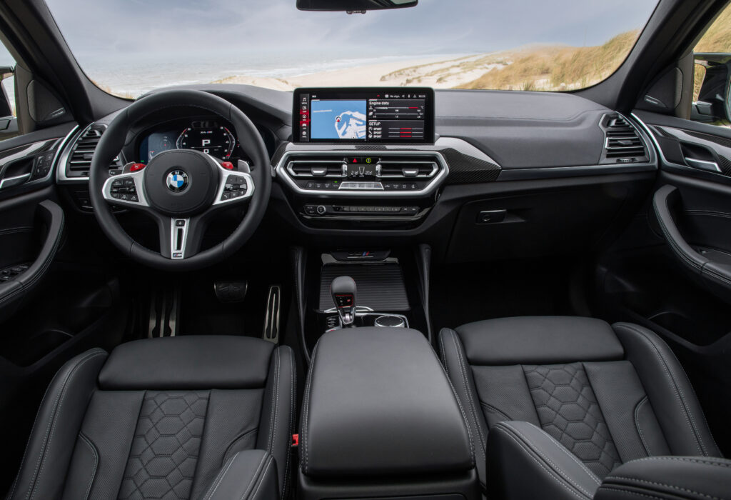 BMW X4 M Competition interior