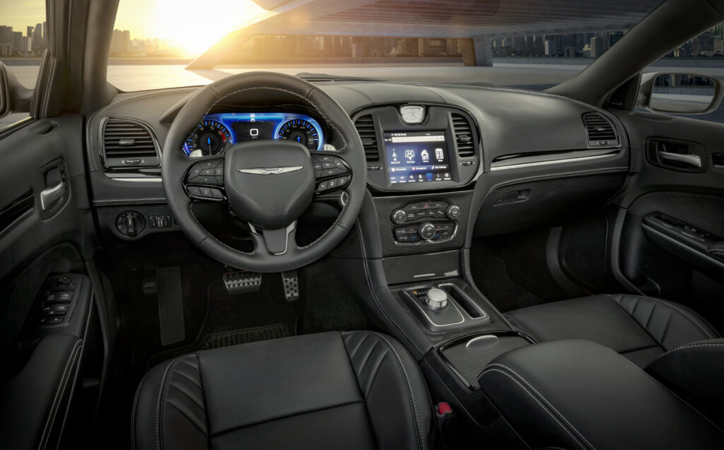300C interior