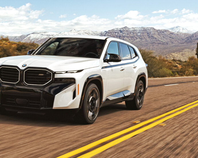 hillside running in the BMW XM.