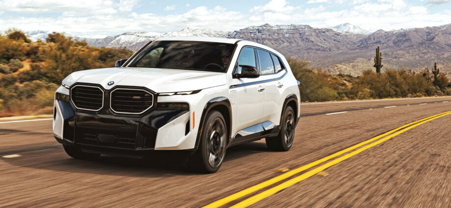 hillside running in the BMW XM.