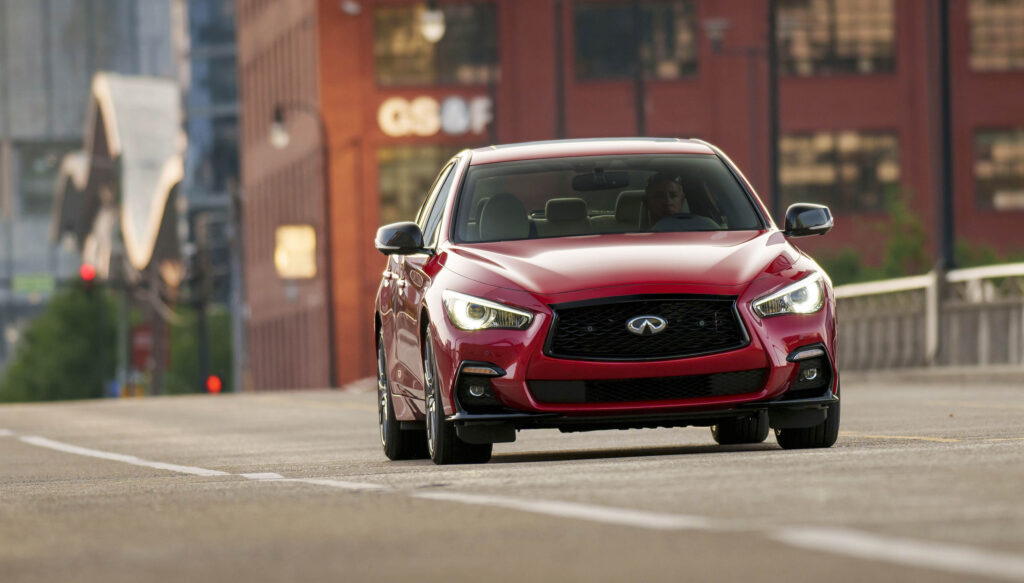 Head on Infiniti Q50