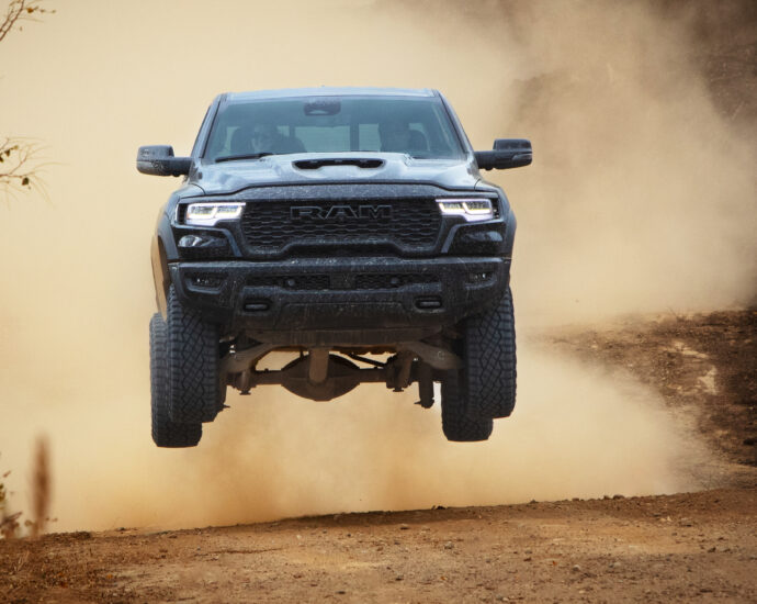 Showing air Ram 1500 RHO