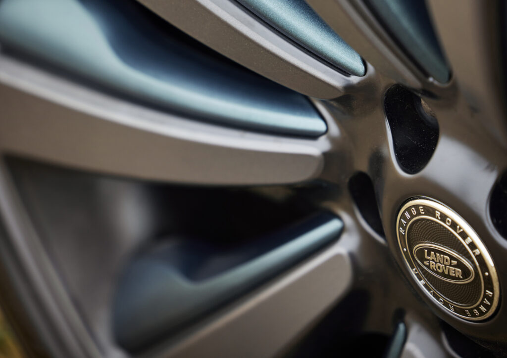 Range Rover Land Rover REview Picture Wheel