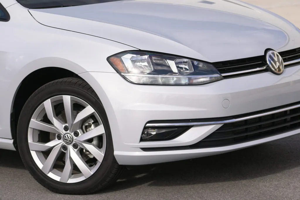 VW Golf Sportwagen Front