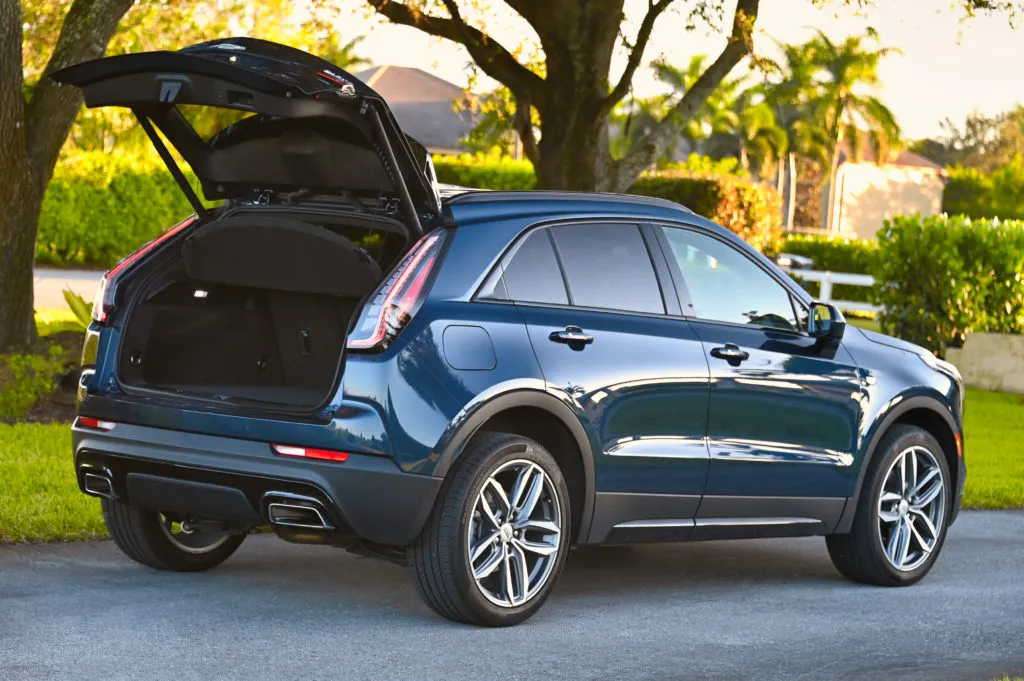 Me Cadillac Xt4 Awd Sport 007