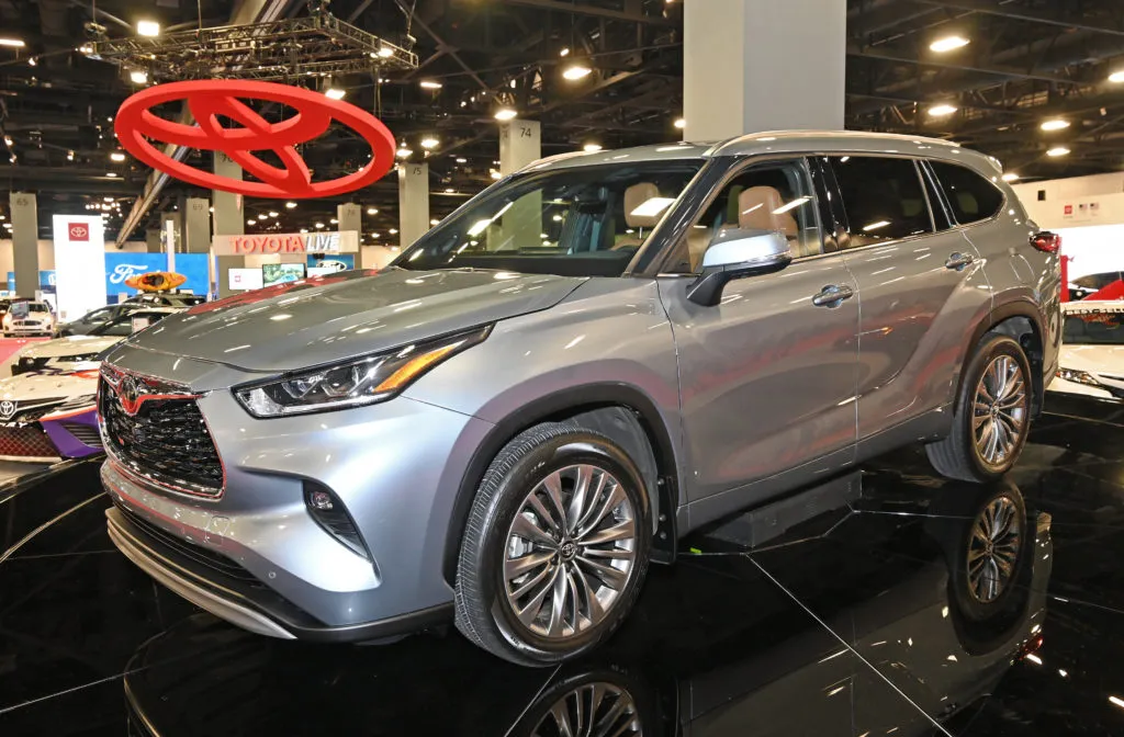 Toyota Highlander Front