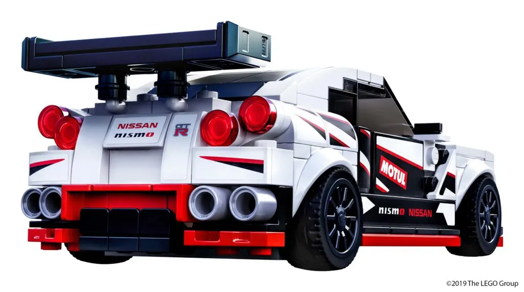 GT-R NISMO rear view