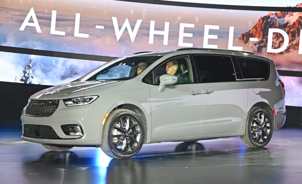 Chry Pacifica All Wheel Drive