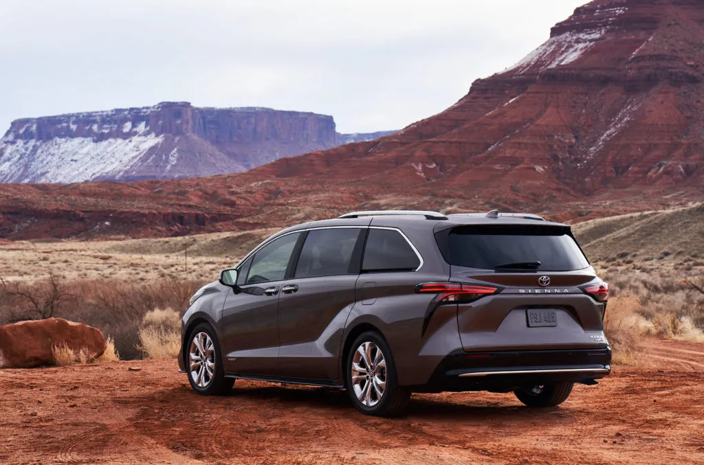 2021 Toyota Sienna rear