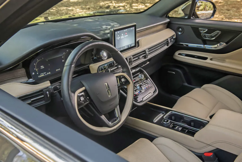 Lincoln Corsair Reserve interior