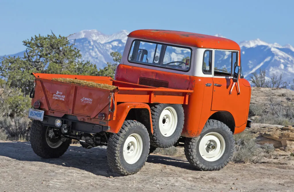 jeep FC rear
