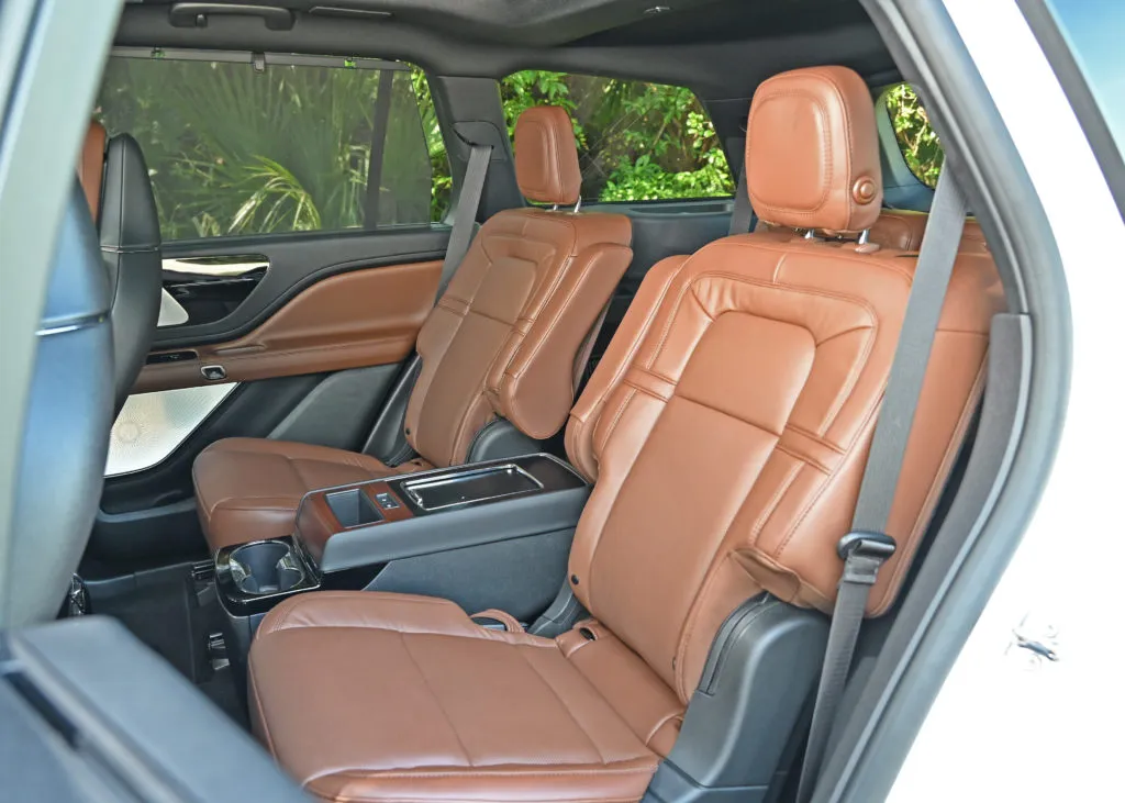 Lincoln aviator rear seating