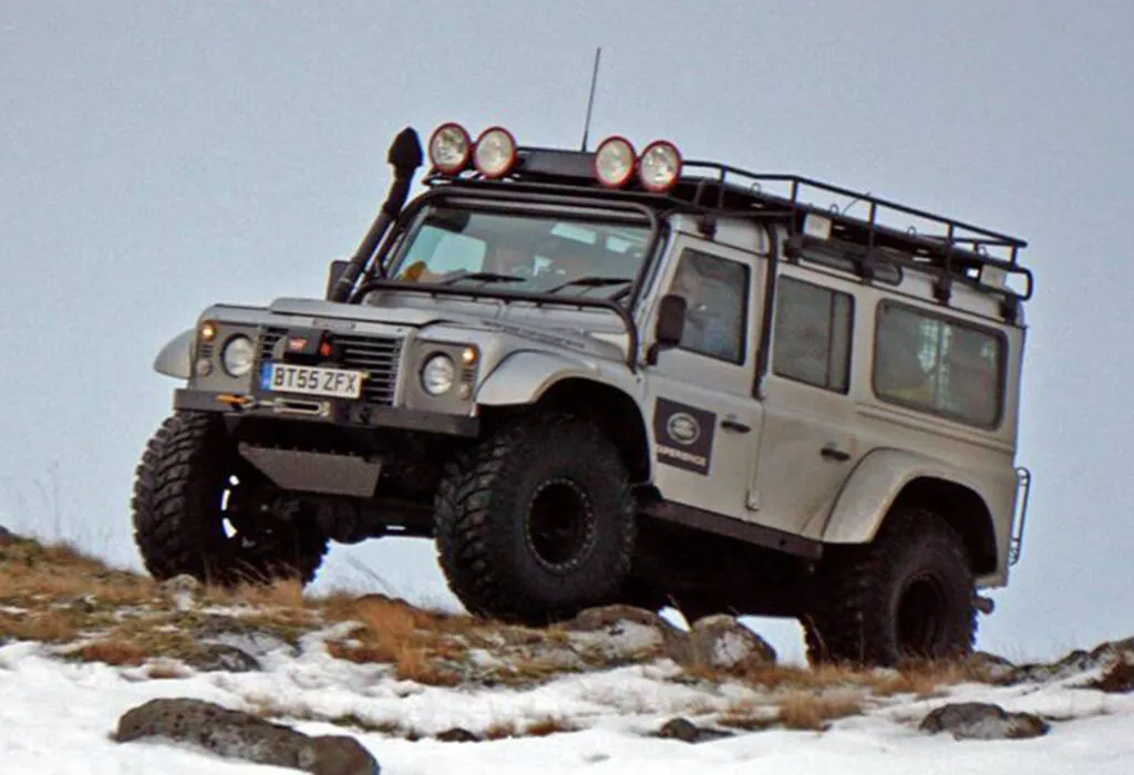 Defender rescue vehicle