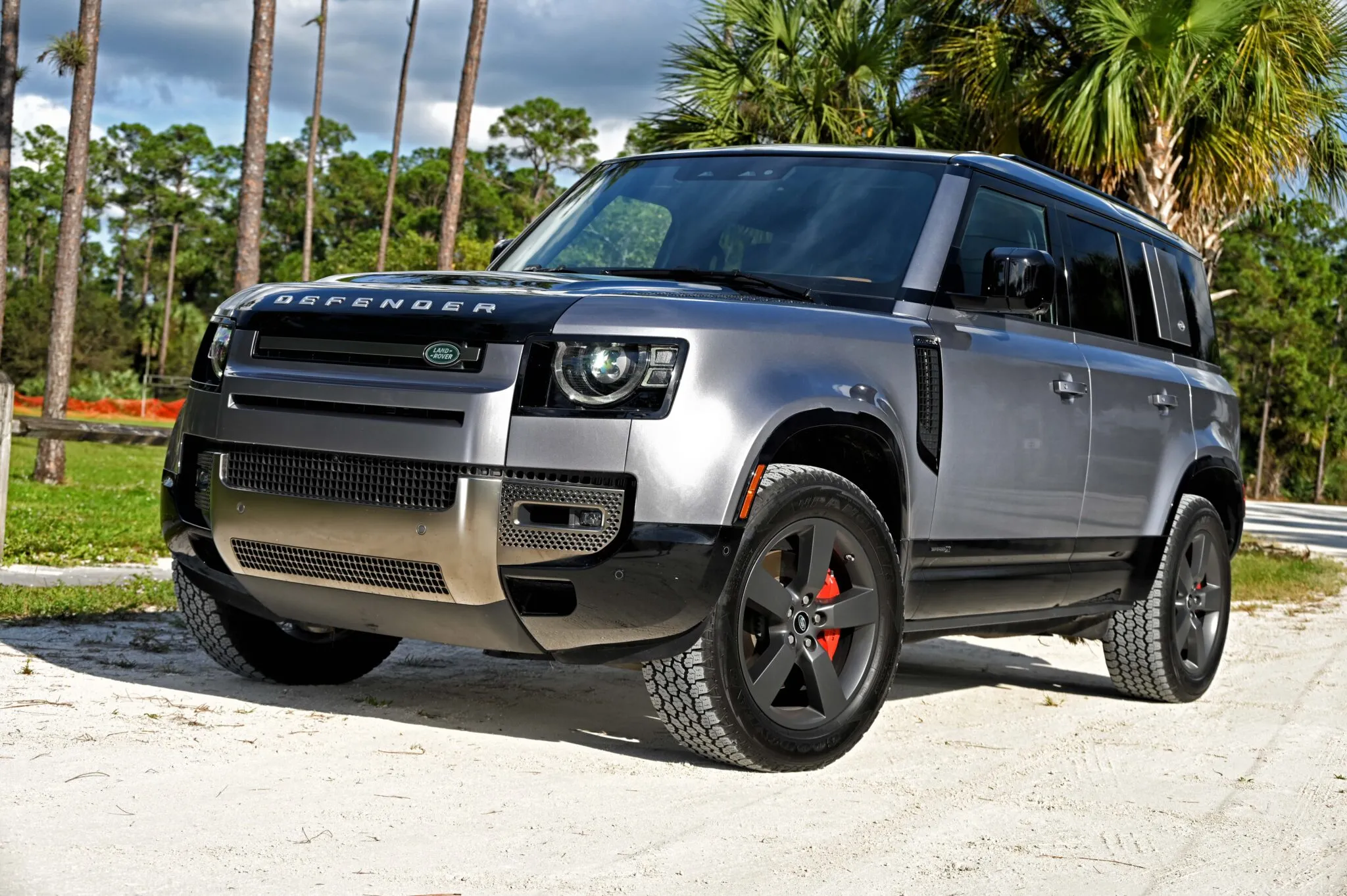 Land Rover Defender hero