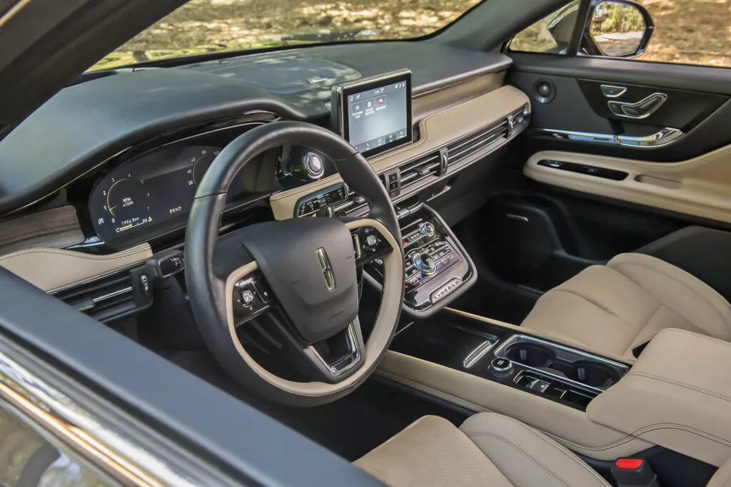Lincoln Interior Corsair