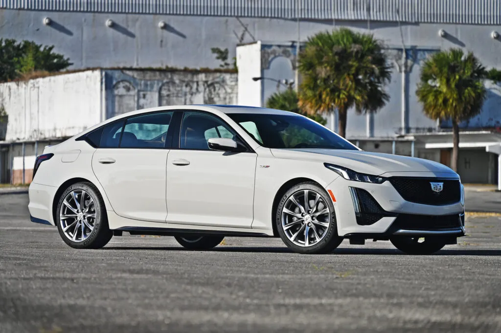 abandonded building CT5-V