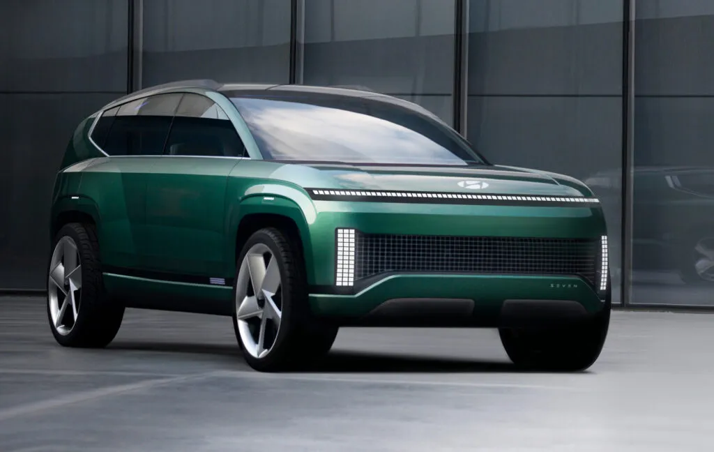 Hyundai SEVEN Concept hero