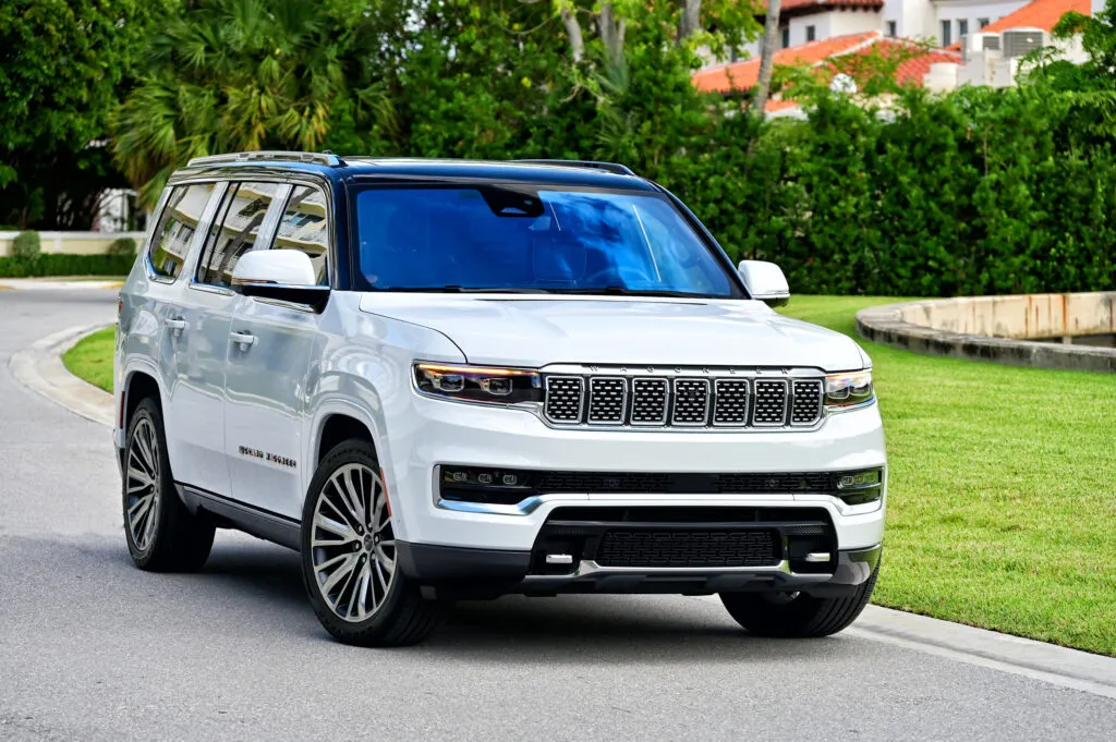 Large New Jeep Wagoneer 2022