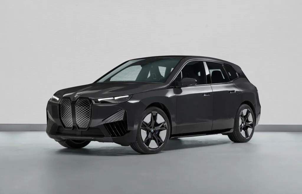 iX Flow Car that changes colors