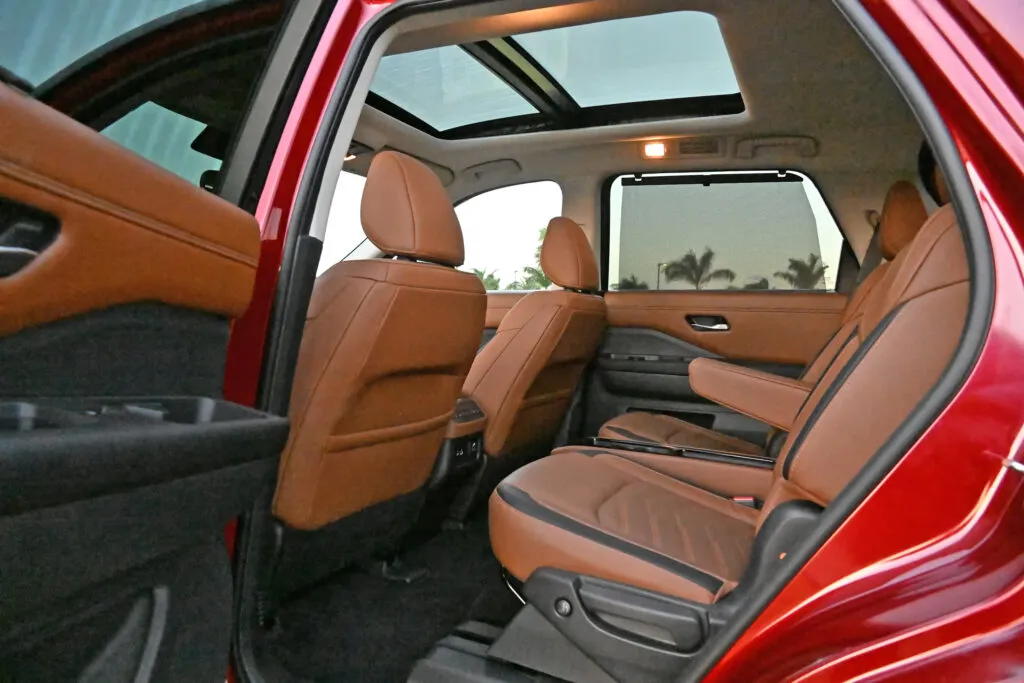pathfinder rear seat