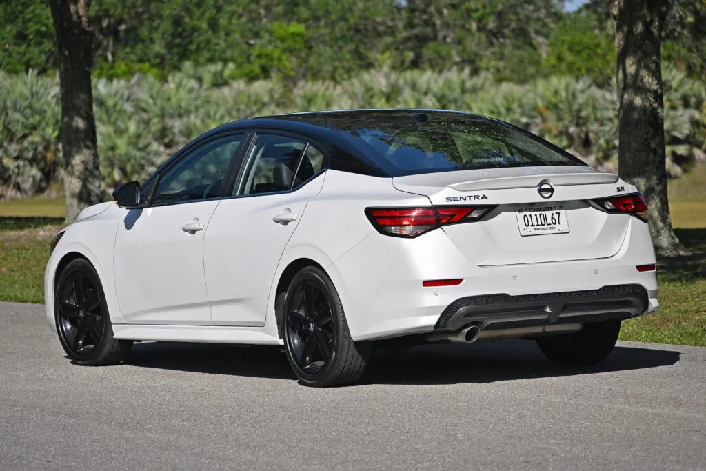 sentra SR rear view
