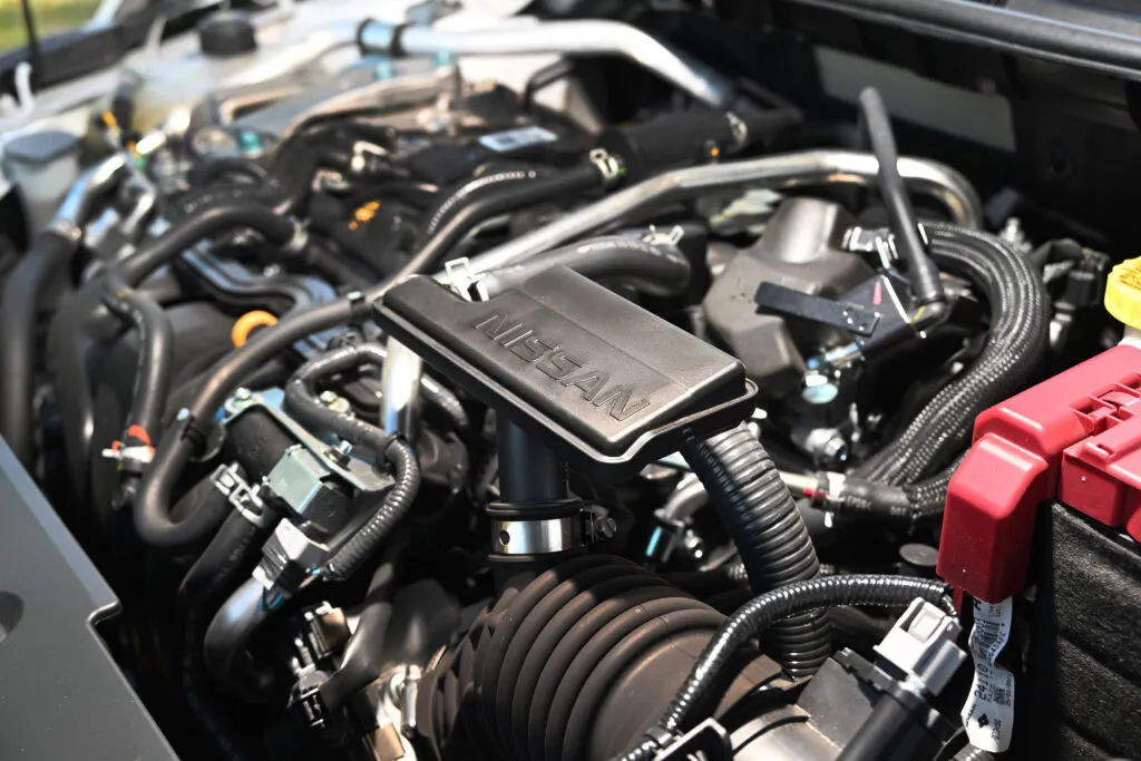 Sentra SR 2.0 liter Engine shot