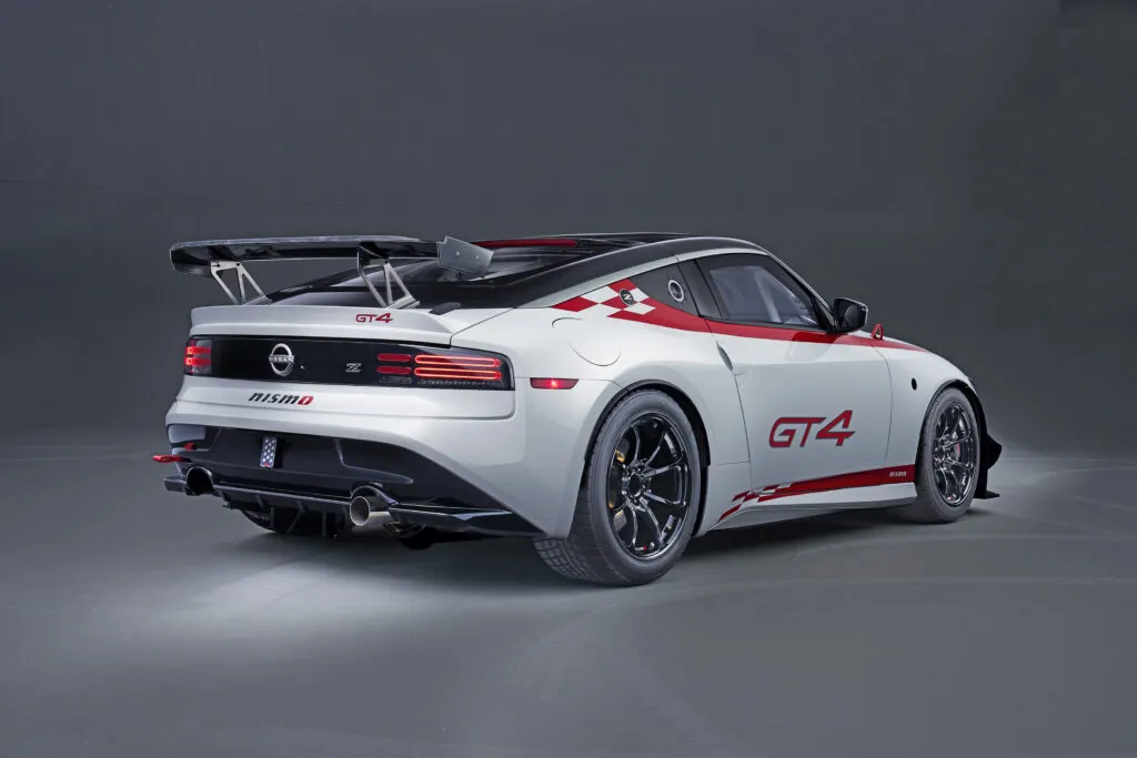Nissan Z GT4 Pictures
