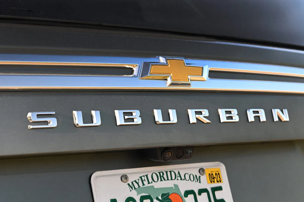 Suburban logo