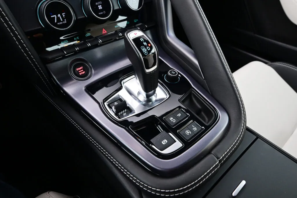 Jaguar gear selector