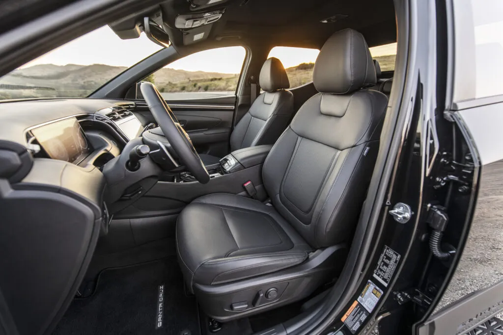 drivers seat Hyundai Santa Cruz XRT