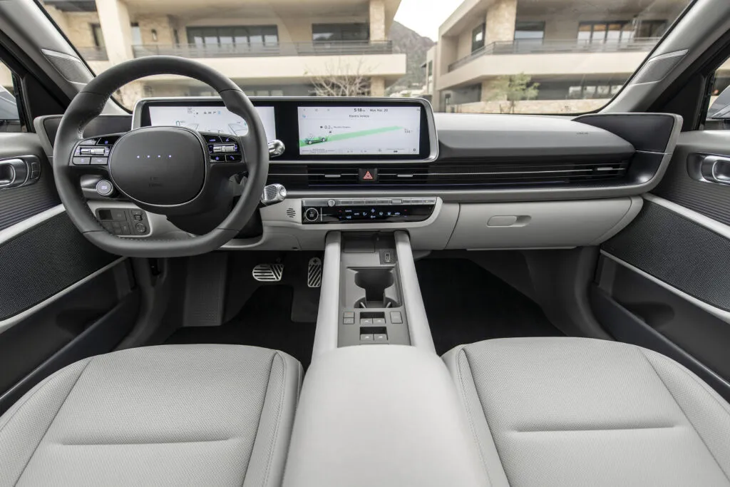 Ioniq 6 Limited interior