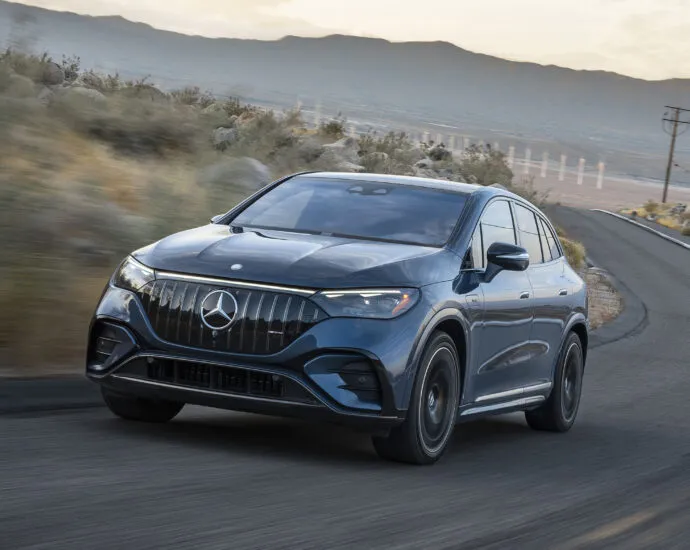 Mercedes-AMG EQE SUV