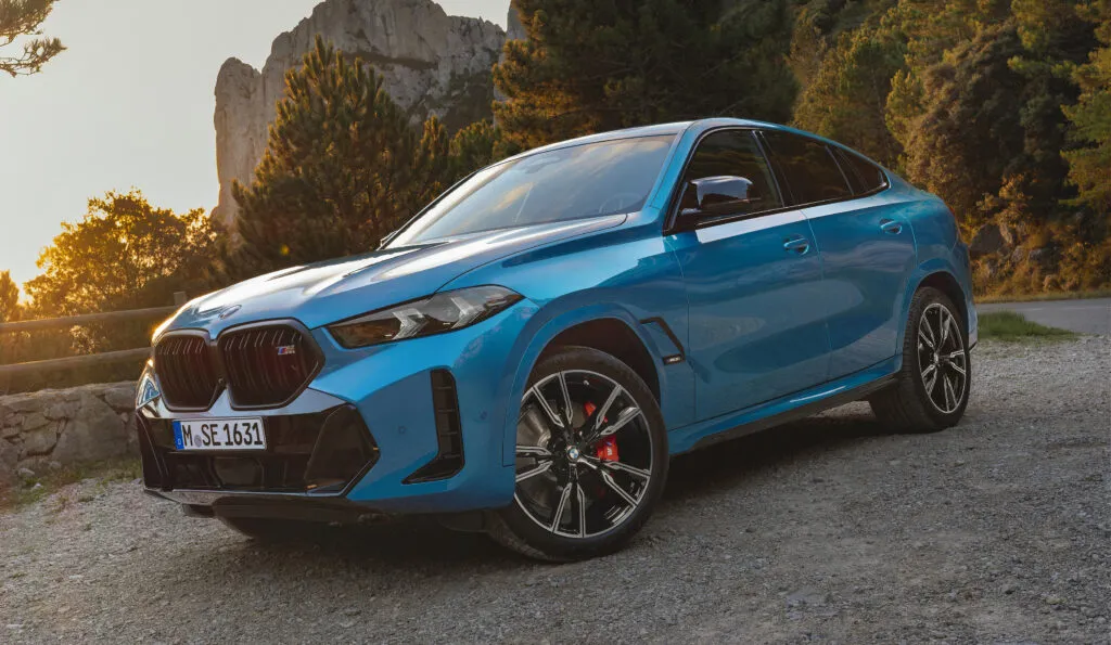 Driver side hero pose